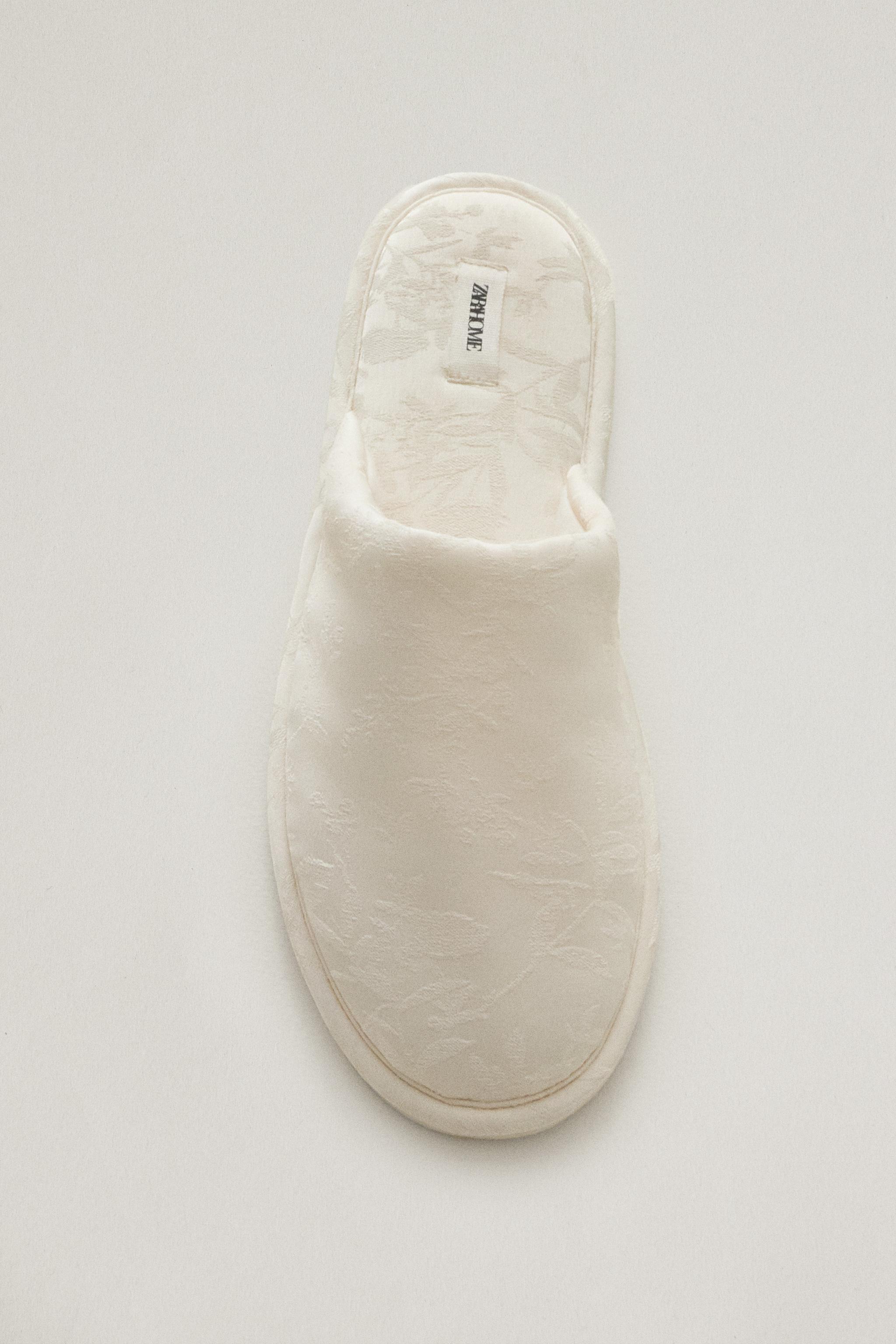 JACQUARD MULE SLIPPERS — Beige
