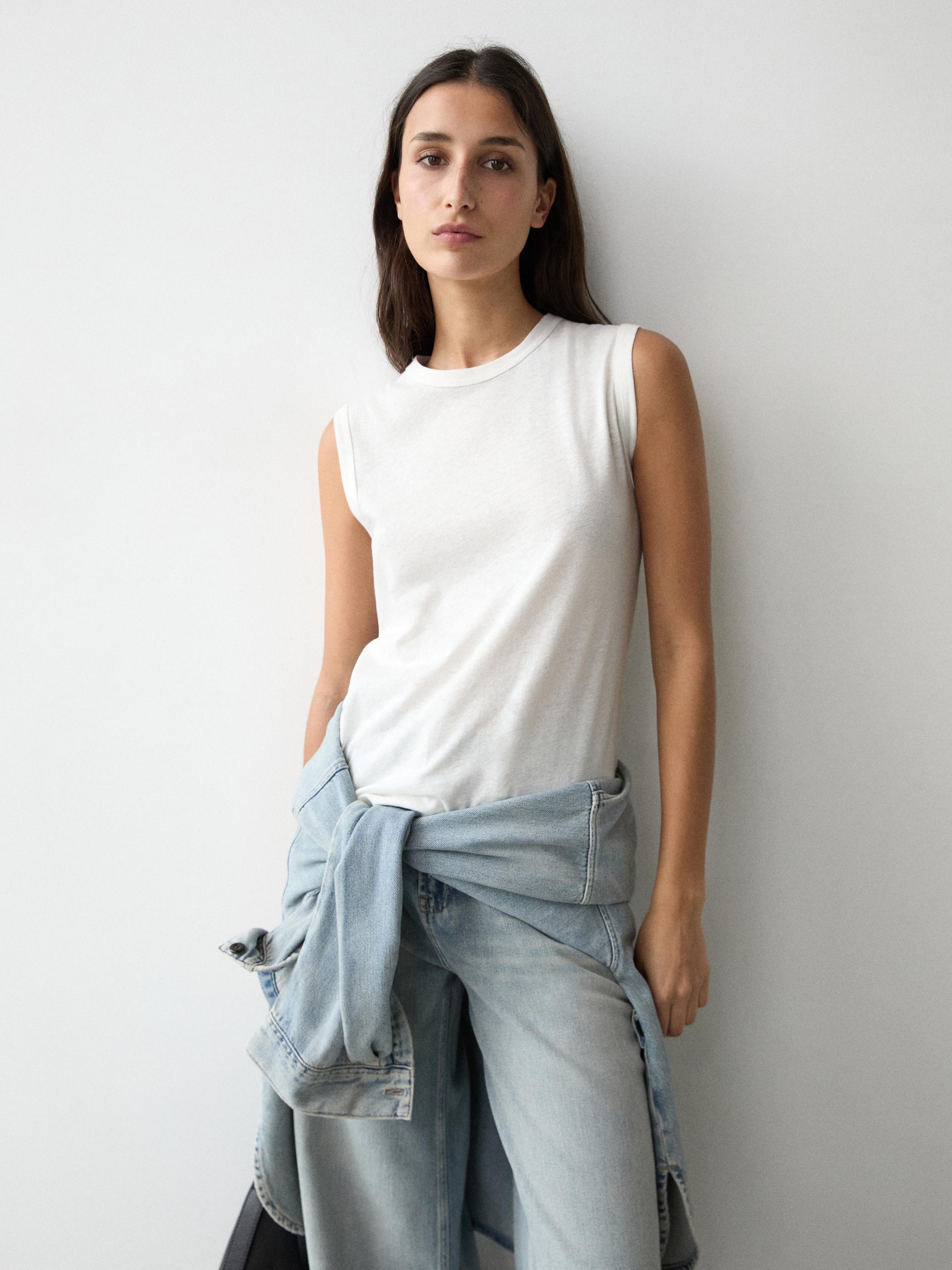 Sleeveless linen blend T-shirt