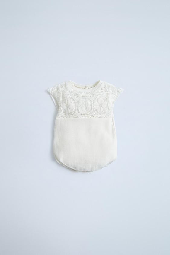 Robe Zara En Tricot Ajouré écru - Taille S&M, Manches Courtes, Genou, Neuf Sans étiquettes