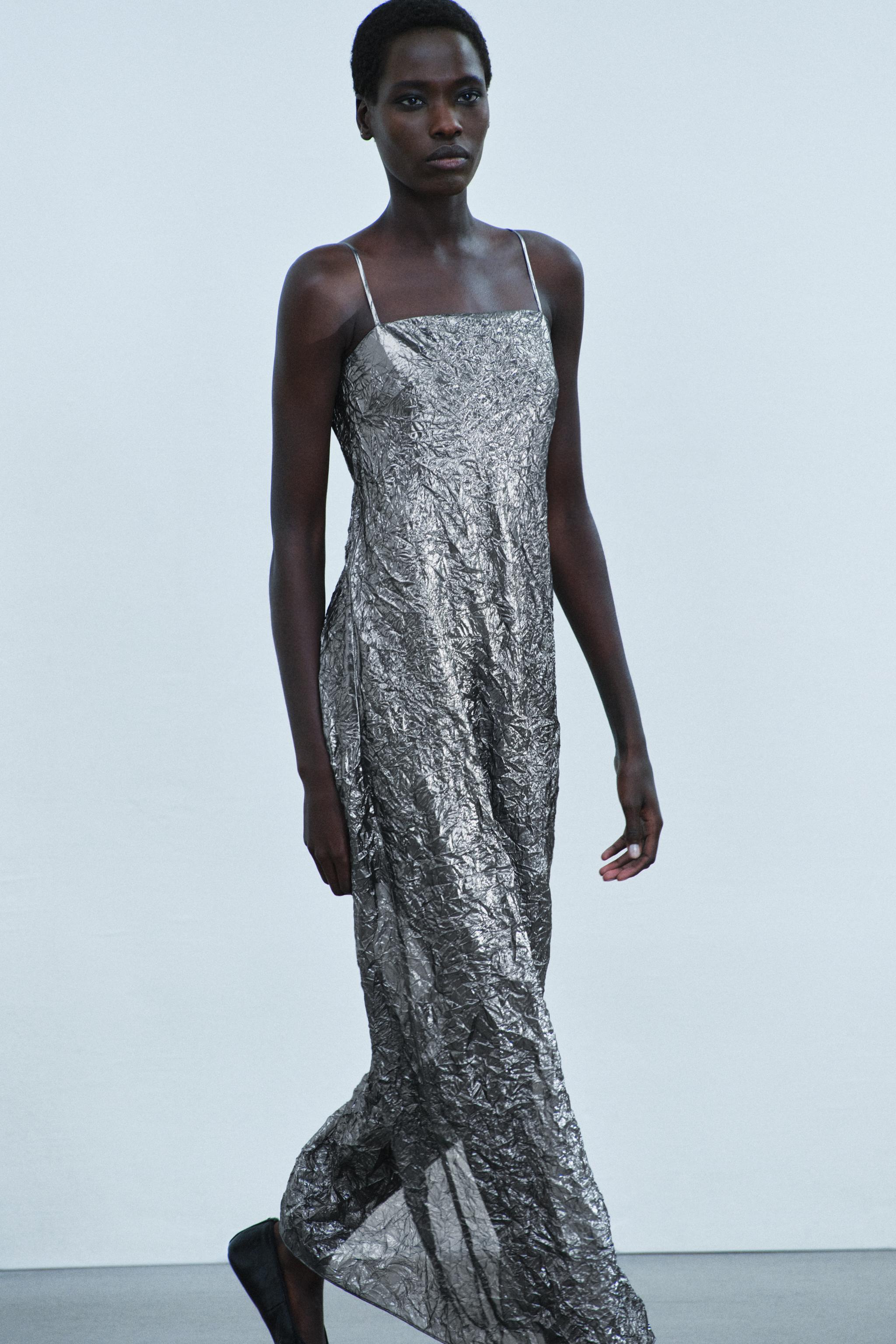 ROBE LONGUE À EFFET MÉTALLISÉ FROISSÉ