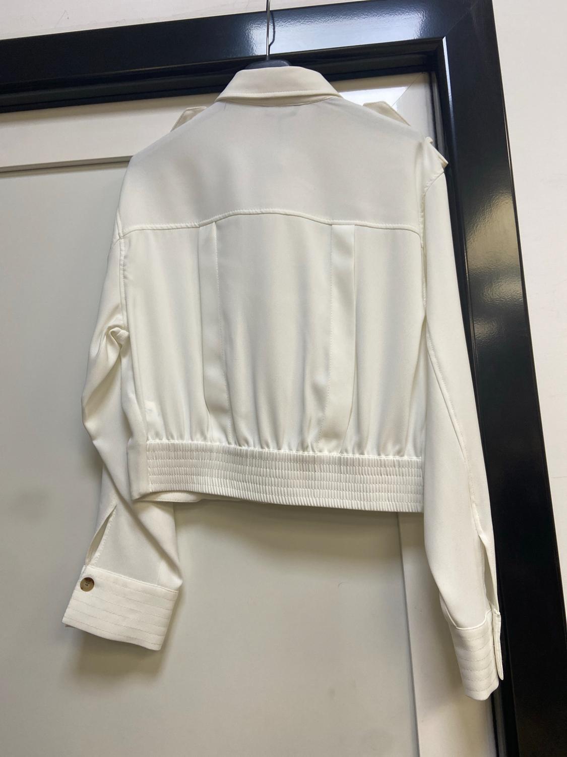SHORT SHIRT WITH SHOULDER TABS - Image 4