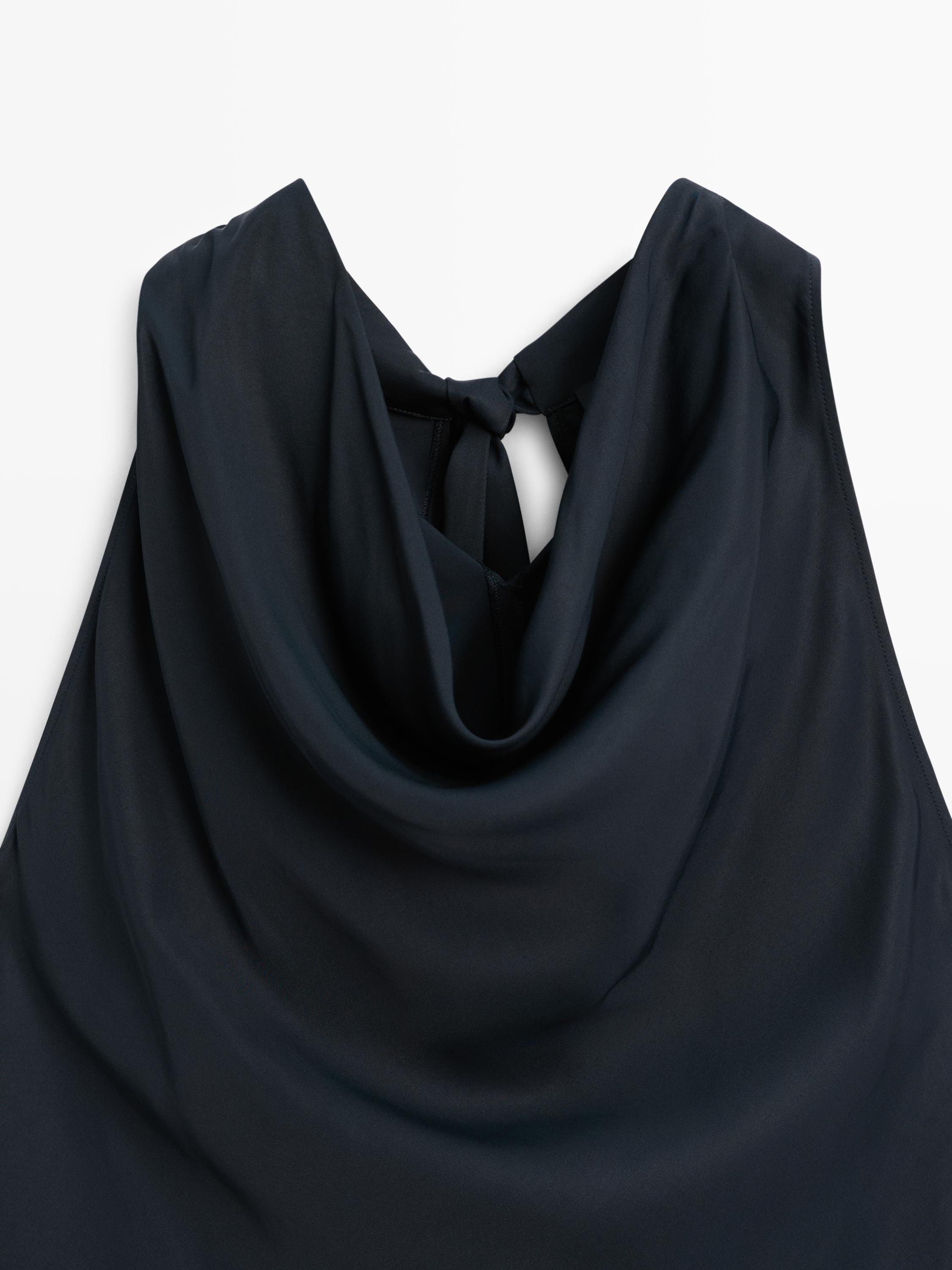 Total look cowl neck top