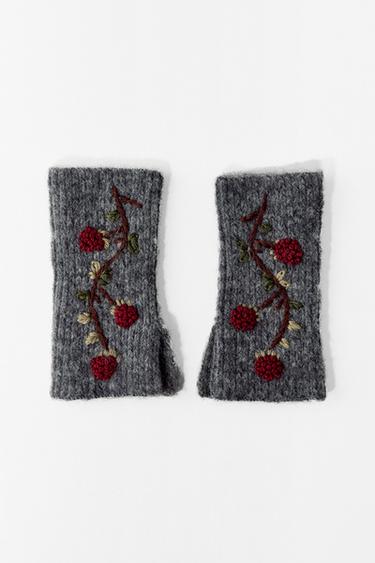 KNIT MITTENS WITH FLORAL EMBROIDERY - Grey by Zara
