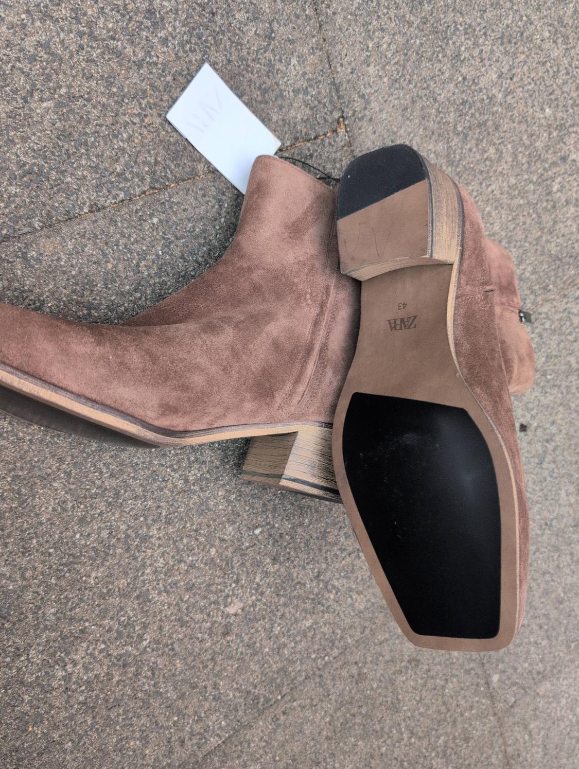LEATHER HEELED BOOTS - Image 5