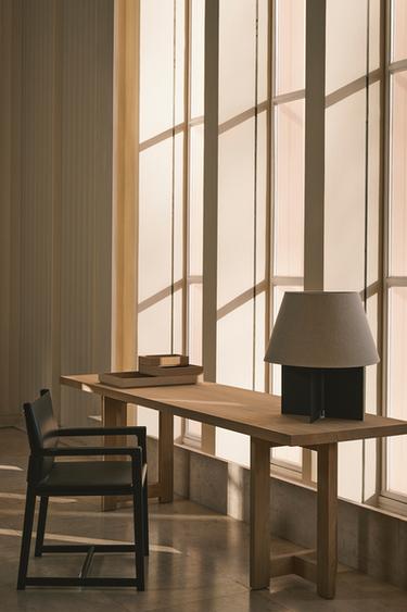 DESK 01 - Light beige by Zara