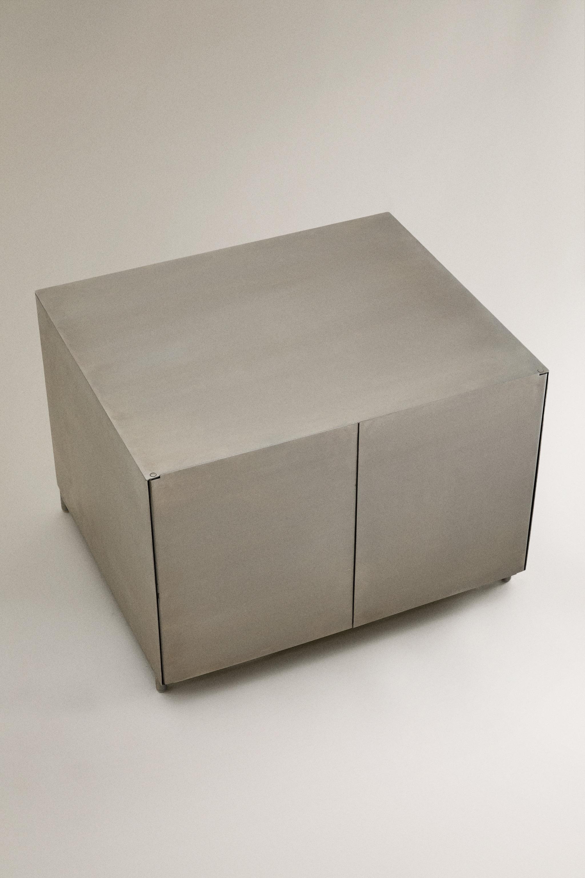 Zara STEEL BEDSIDE TABLE — фото 2