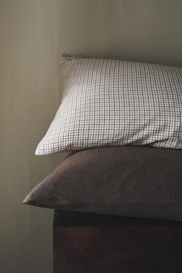 CHECK FLANNEL PILLOWCASE - Ecru by Zara - Image 5