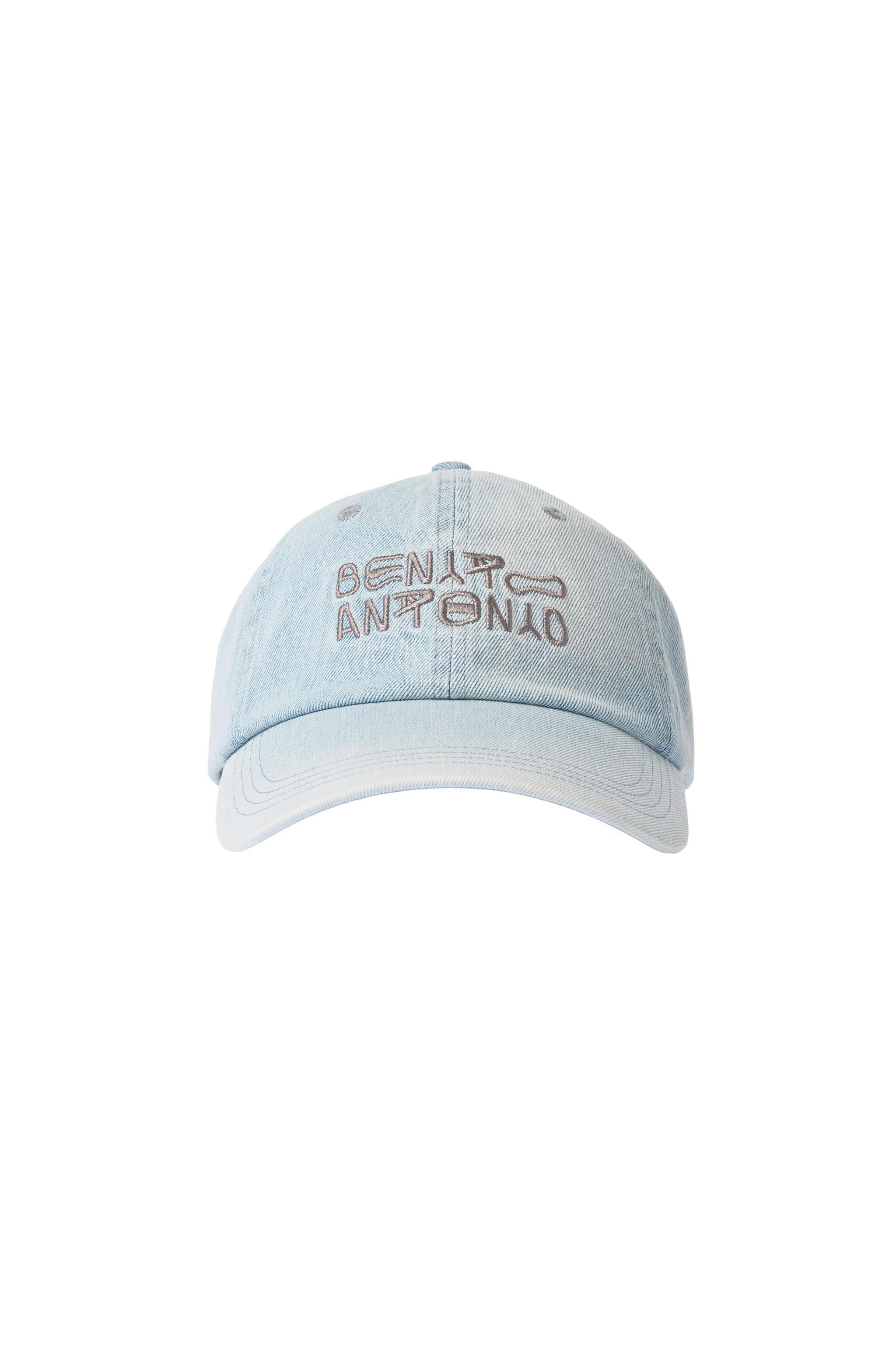 WASHED LOGO EMBROIDERY CAP — Light blue