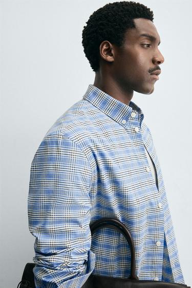 CHEMISE À CARREAUX COL BOUTONNÉ - Bleu de Zara - Image 6