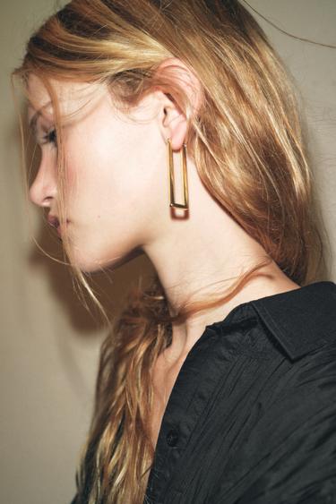 ДЛИННЫЕ ПРЯМОУГОЛЬНЫЕ СЕРЬГИ — ЗОЛОТИСТЫЙ от Zara — изображение 0