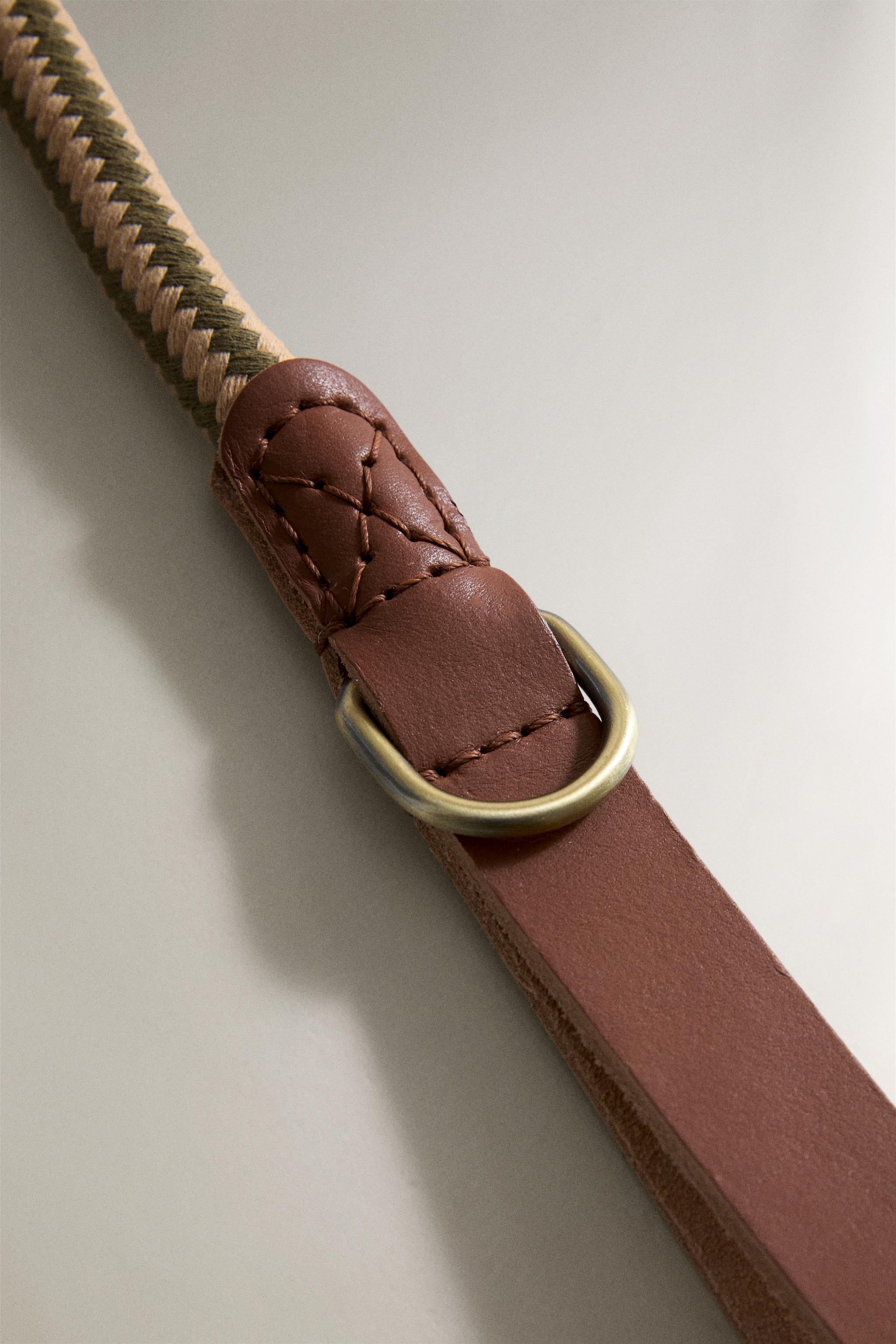 LAISSE EN CUIR POUR CHIENS
