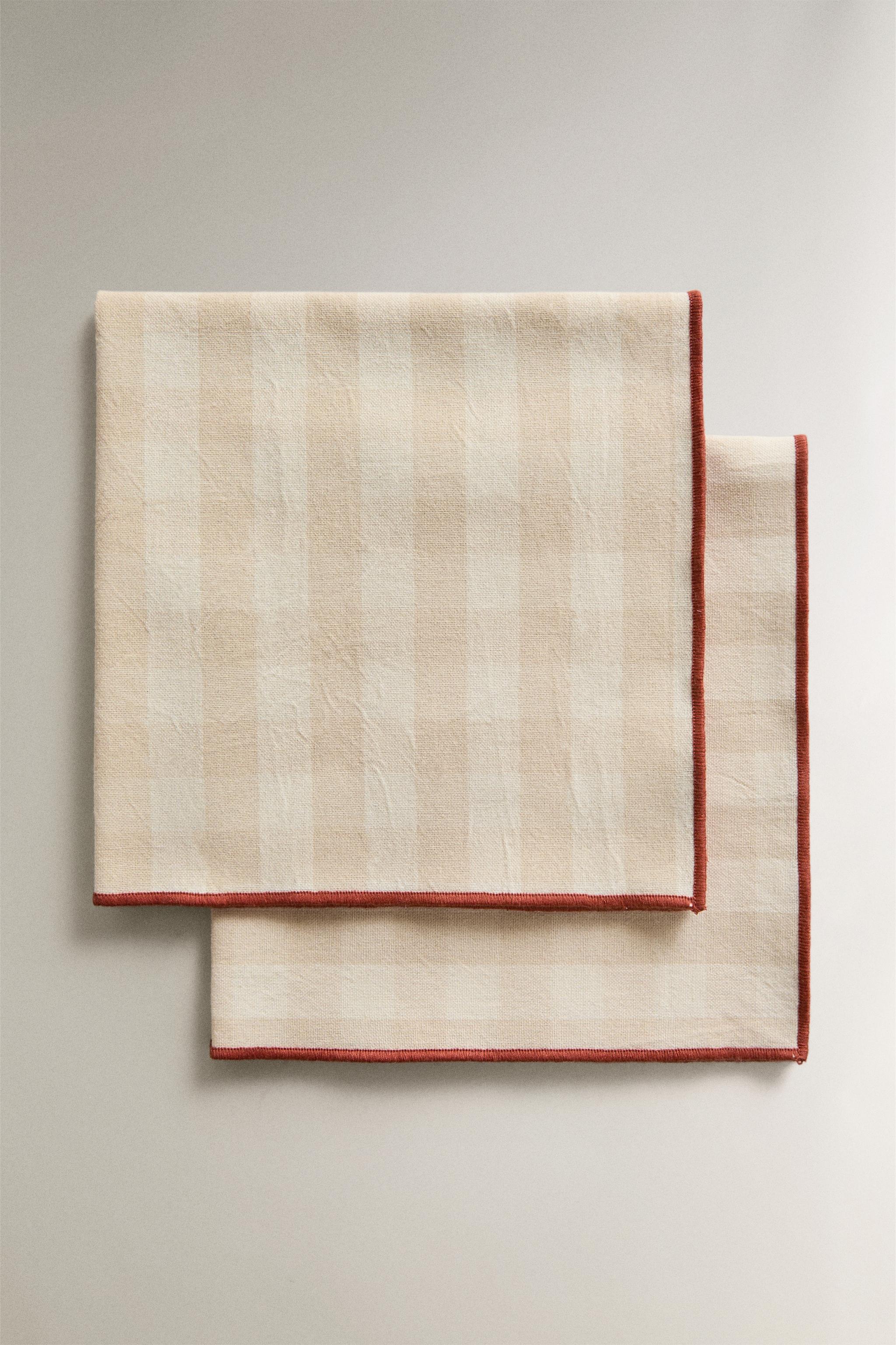 PACK OF CHECK TOPSTITCH NAPKINS (PACK OF 2)