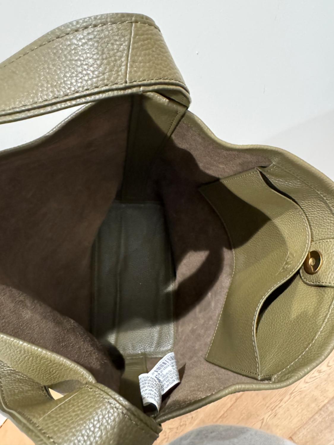 MINIMALIST LEATHER BUCKET BAG - Image 4