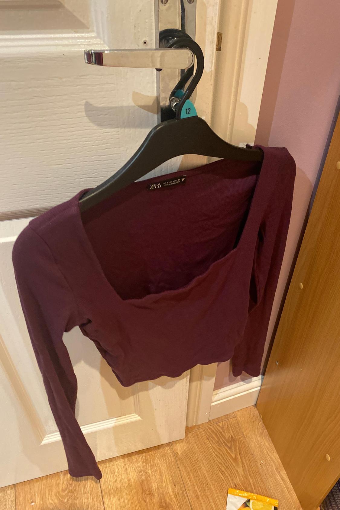SQUARE NECKLINE T-SHIRT