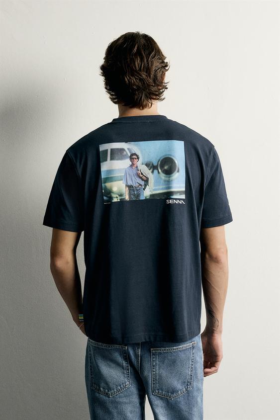 T-SHIRT IMPRIMÉ PHOTOGRAPHIQUE AYRTON SENNA © SENNA BRANDS - Bleu marine de Zara - Image 2