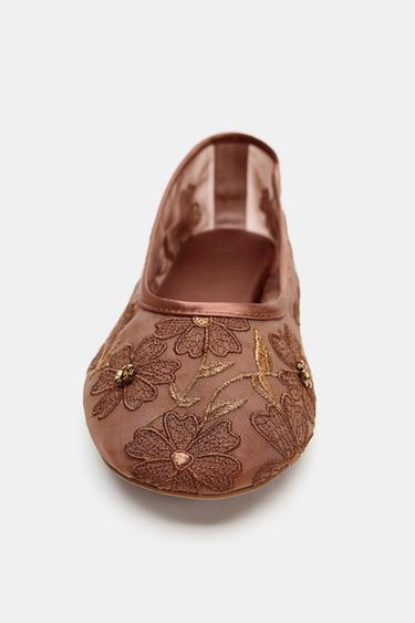 باليرينا شبكية مطرزة - بني الخاص بـ Zara