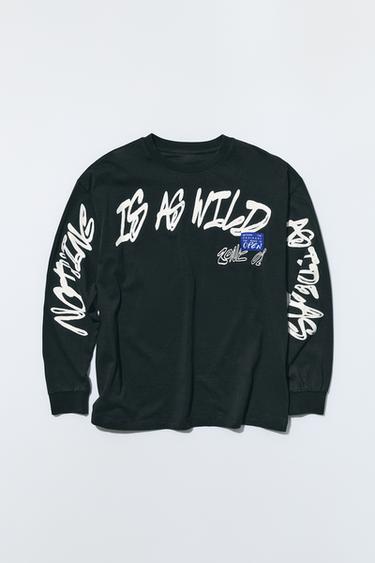 GRAFFITI TEXT PRINT T-SHIRT — Black 1