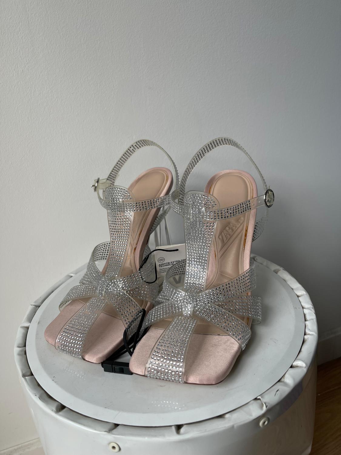 VINYL HIGH-HEEL STRAPPY SANDALS - Image 2