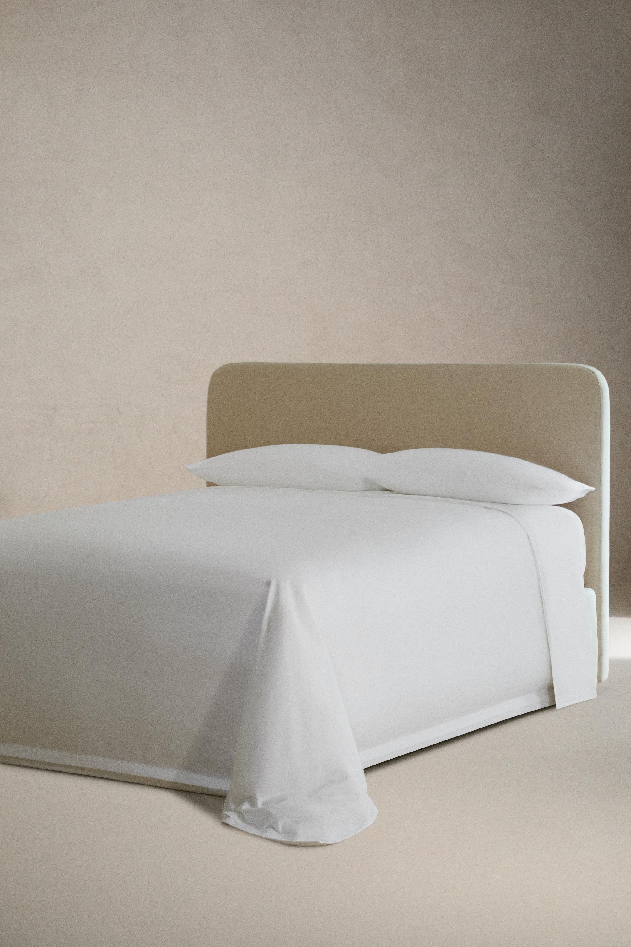 SATEEN COTTON DUVET COVER WITH PLEATED EDGE (1000 THREAD COUNT) — White