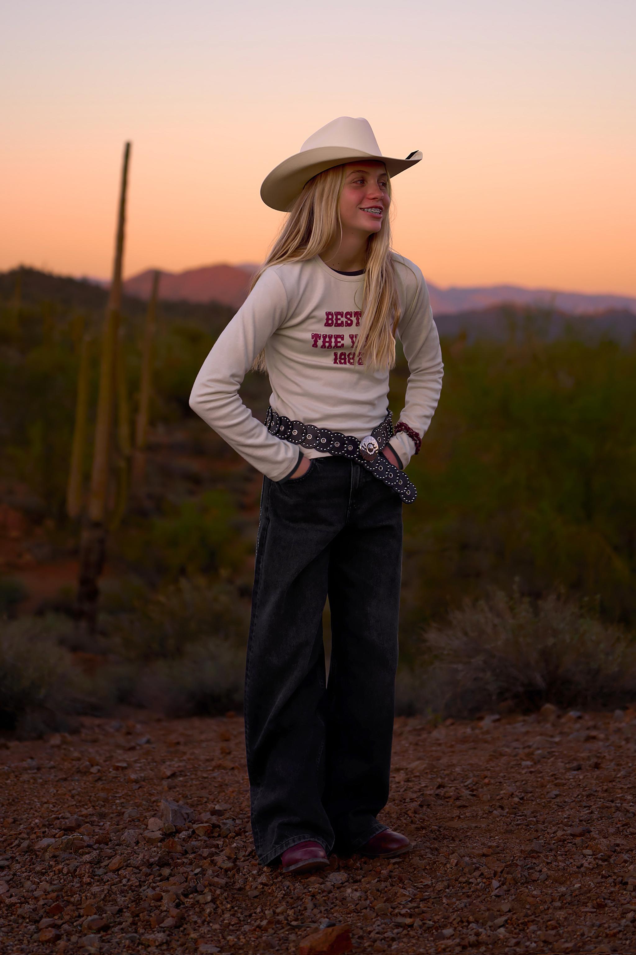 COWGIRL TEXT T-SHIRT