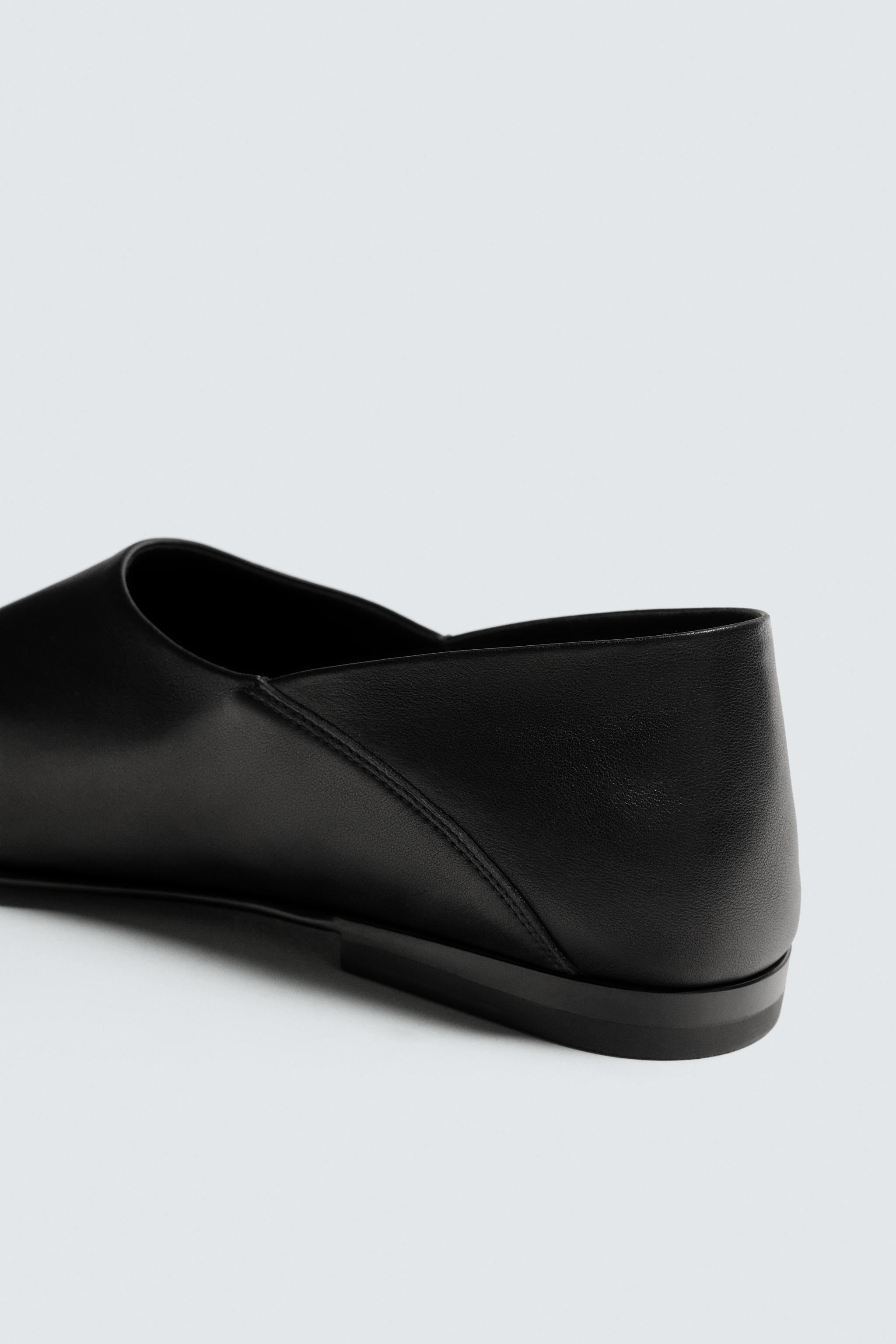 LEATHER LOAFERS