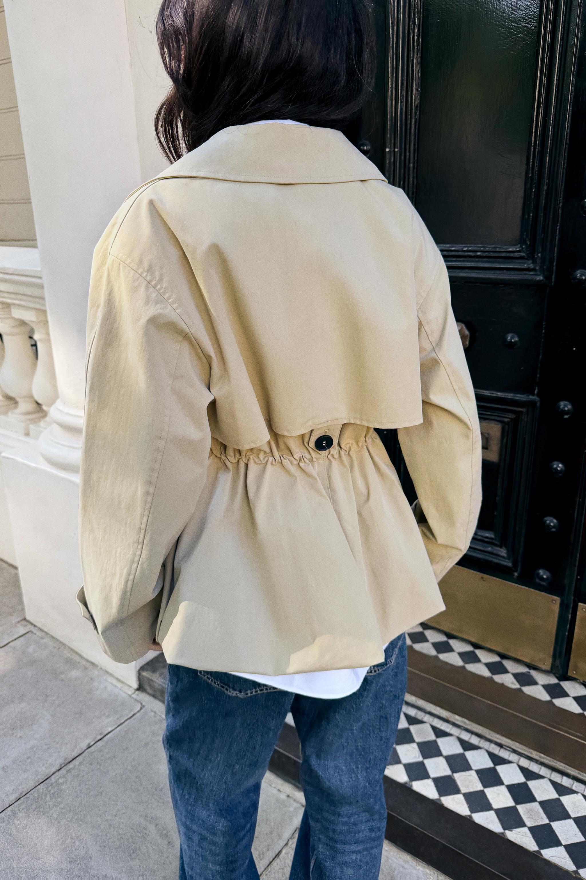 Zara BAĞCIKLI KRUVAZE TRENÇKOT görsel 3