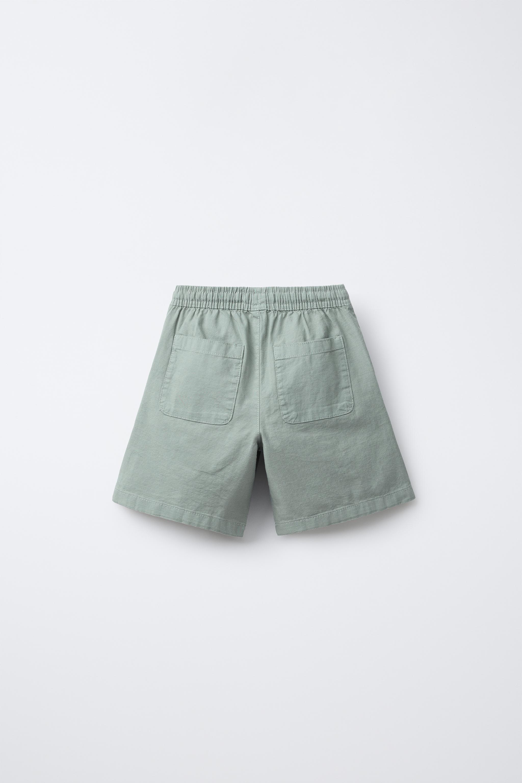 【関税&送料込】A.P.C. Ecru Cotton Bermuda Shorts ecru-cotton-chaps-shorts-