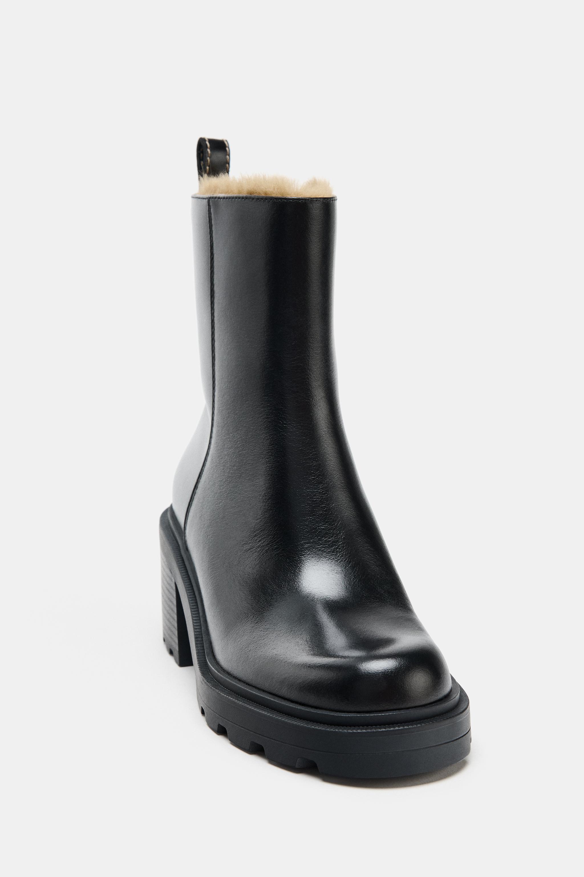 BOTTINES EN CUIR WATER REPELLENT