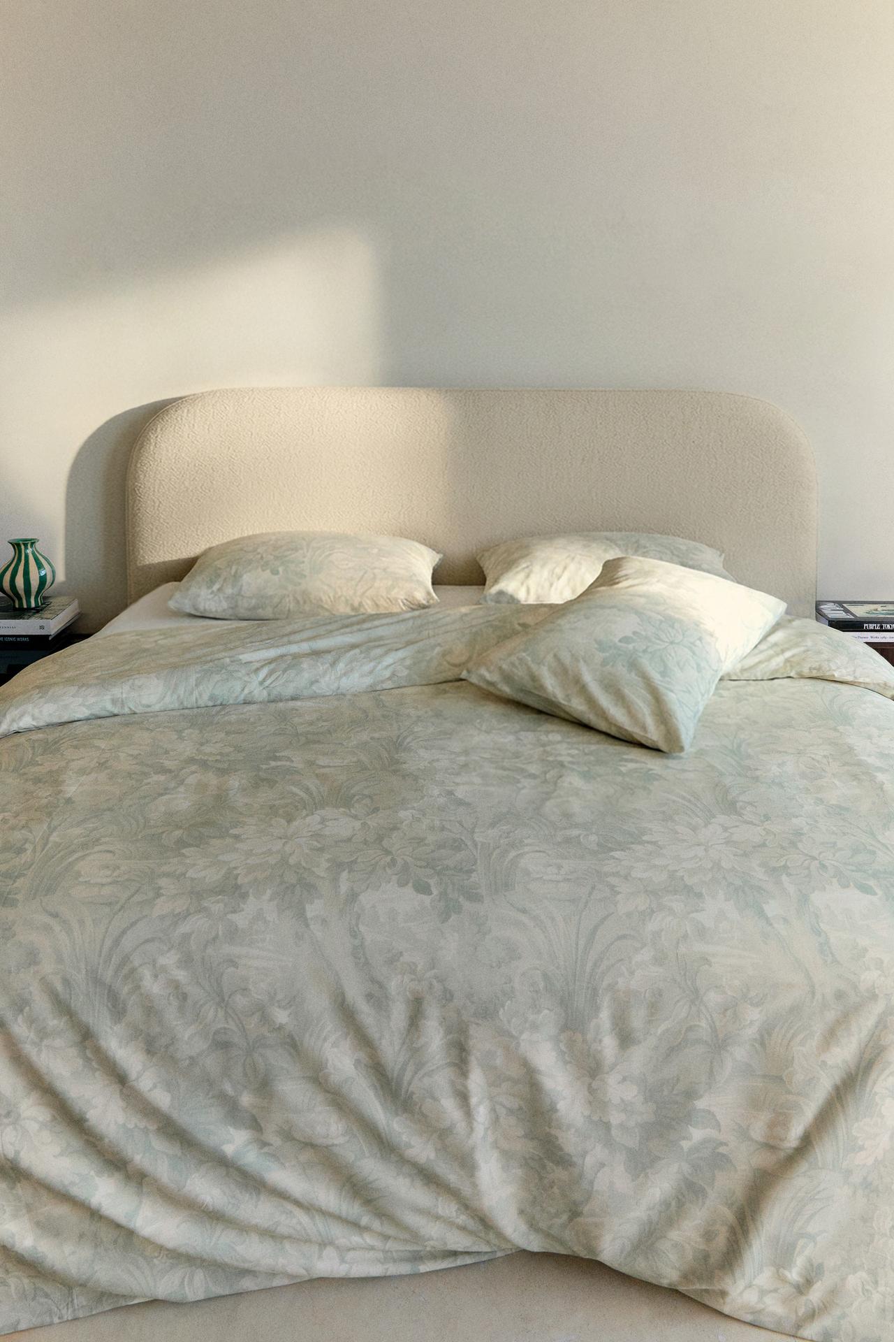 DUVET COVER WITH FLORAL AND BRANCH PRINT — Light green