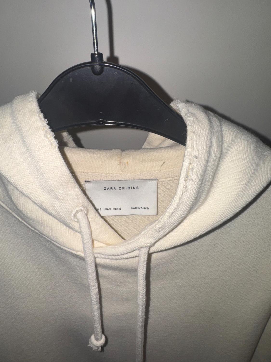 HOODIE - Image 3