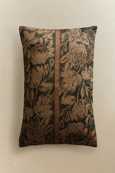 Zaras BLOMMIGT KUDDÖVERDRAG I LINNE - Rosaaktig