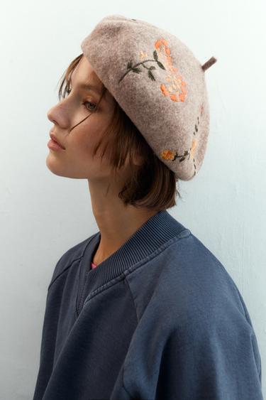 100% WOOL BERET WITH EMBROIDERED FLOWERS - camel by Zara - Image 1