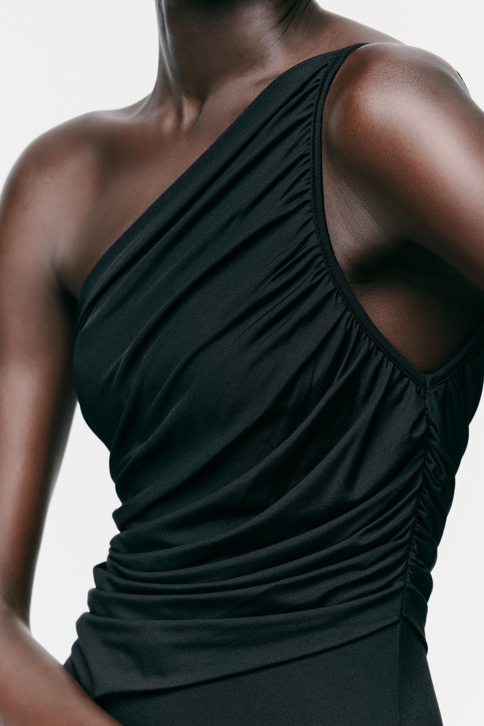 ブラックボディスーツ – レディース | ZARA 日本
