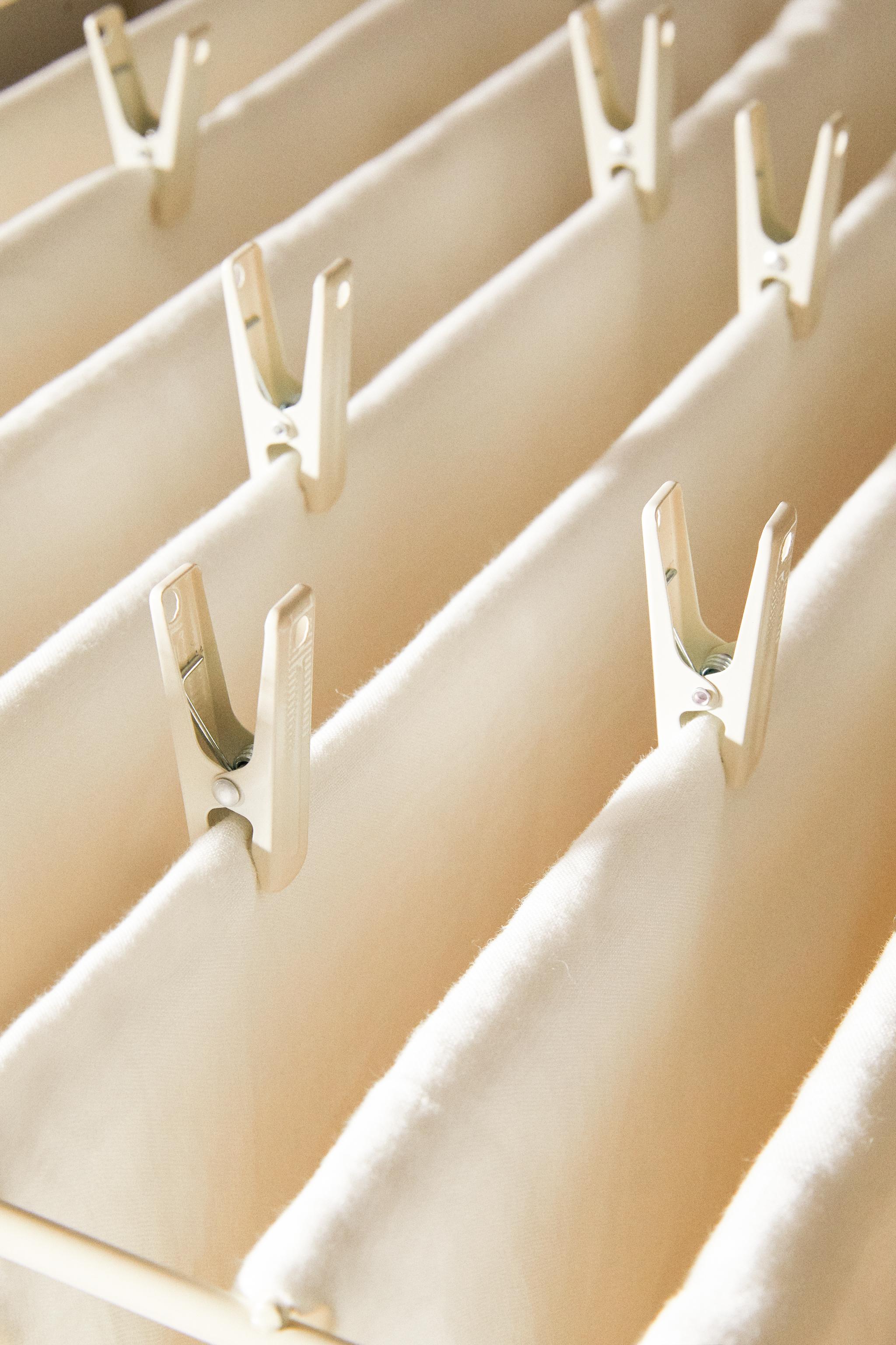 CLOTHESPIN PACK (PACK OF 20) — Cream