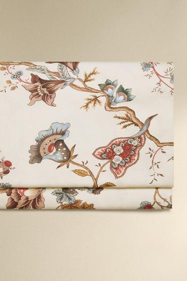 OBERLAKEN AUS SATIN MIT BLUMENPRINT | KATHARINE POLE - Cremefarben von Zara - Bild 0