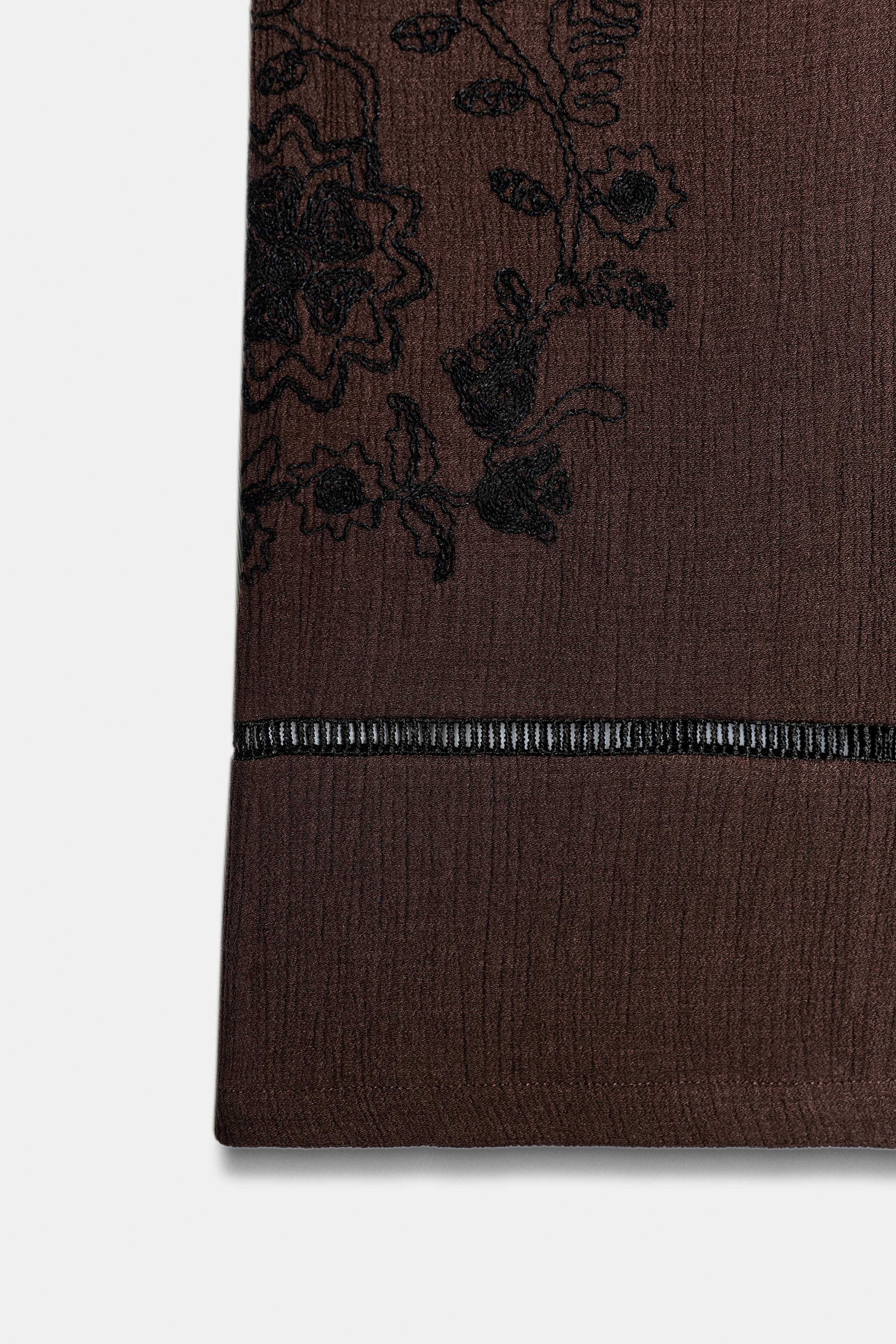 WIDE-LEG PANTS WITH LACE EMBROIDERY