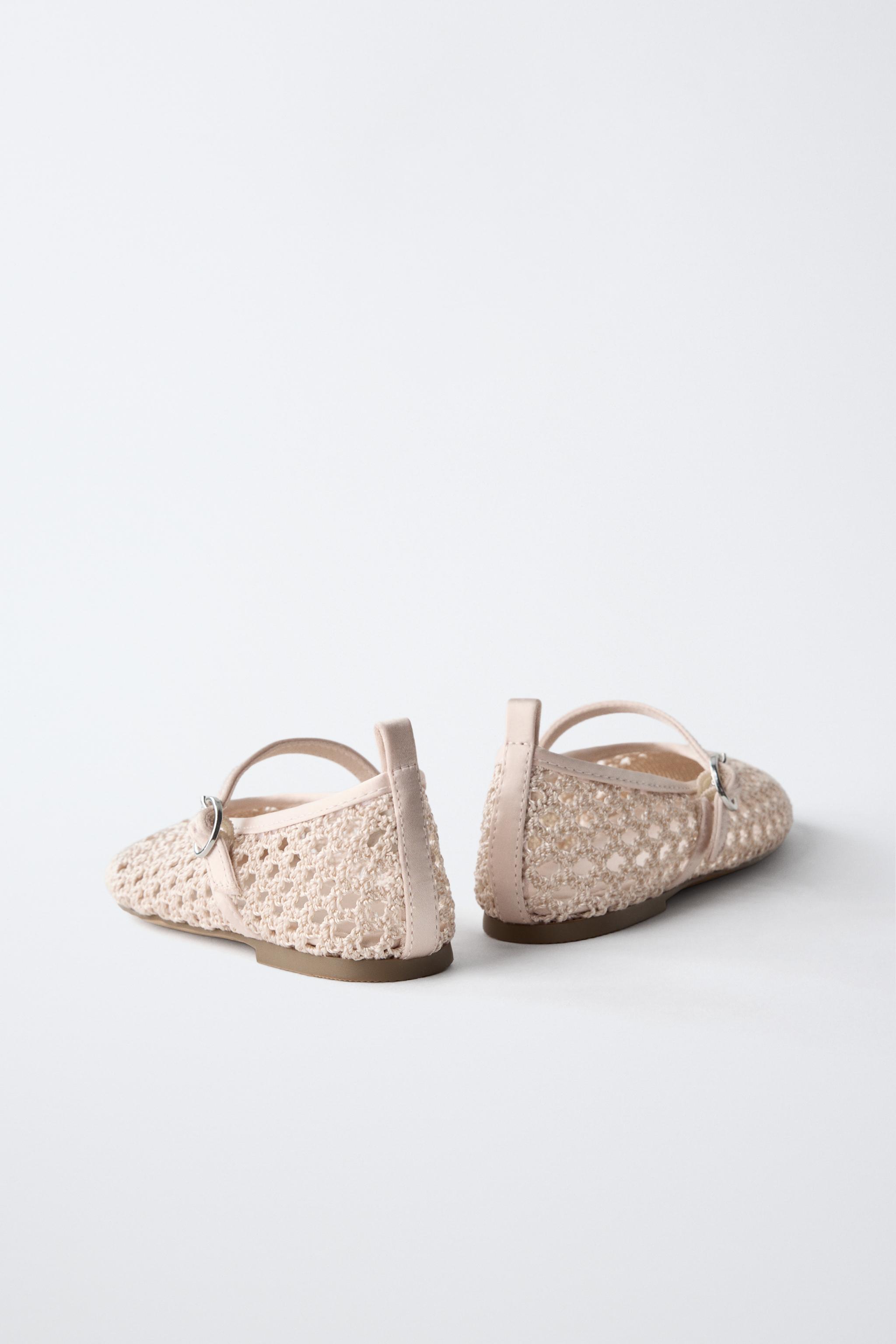 CROCHET EFFECT BALLET FLATS