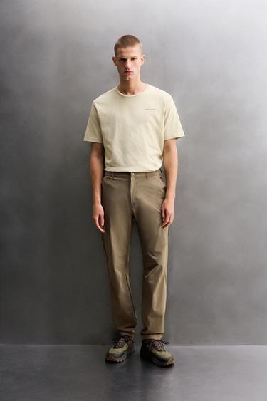 PANTALÓN TÉCNICO GRAVEL - Marrón de Zara - Imagen 0