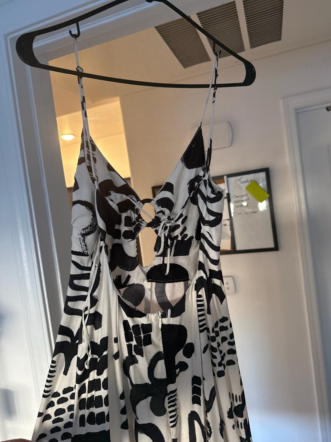 VESTIDO CUT OUT ESTAMPADO - Image 6