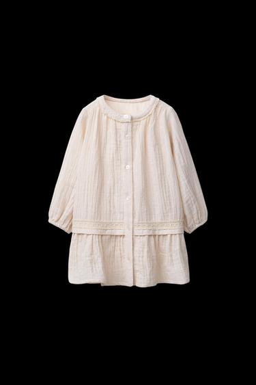FLIESSENDES KLEID MIT STRUKTURMUSTER - Cremefarben von Zara