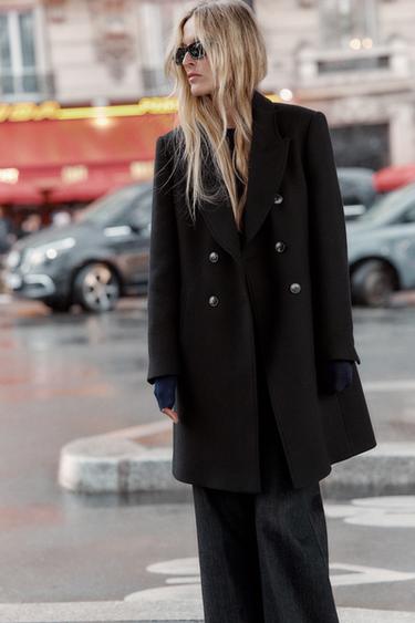 ABRIGO CRUZADO HOMBRERAS - Negro de Zara