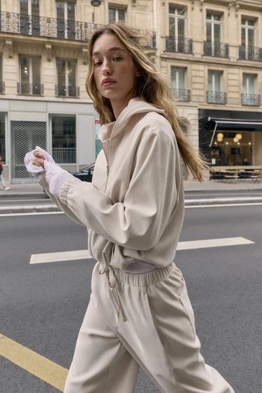 PANTALON LARGE À TAILLE ÉLASTIQUE - Écru de Zara - Image 4