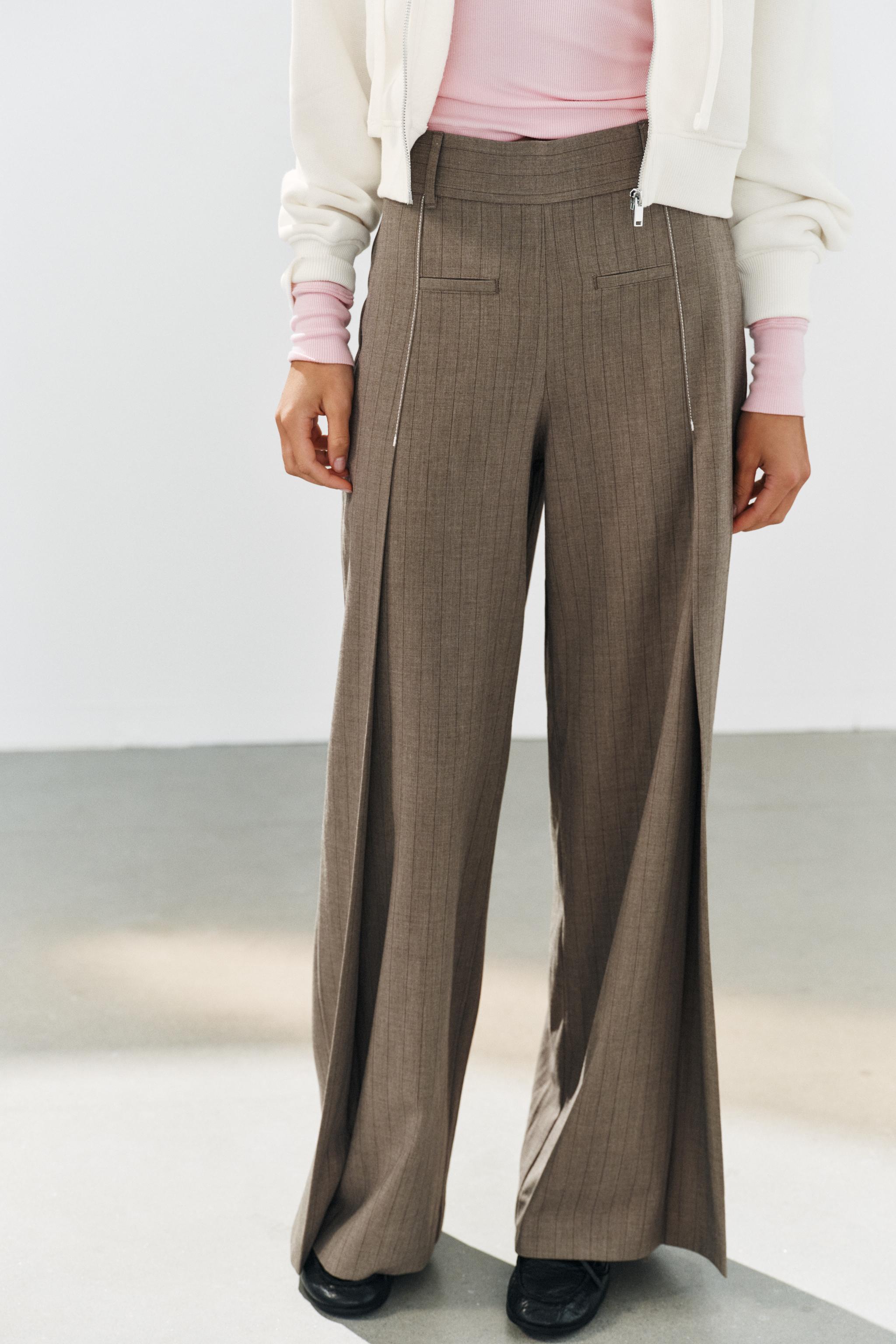 PINSTRIPE PLEATED PANTS