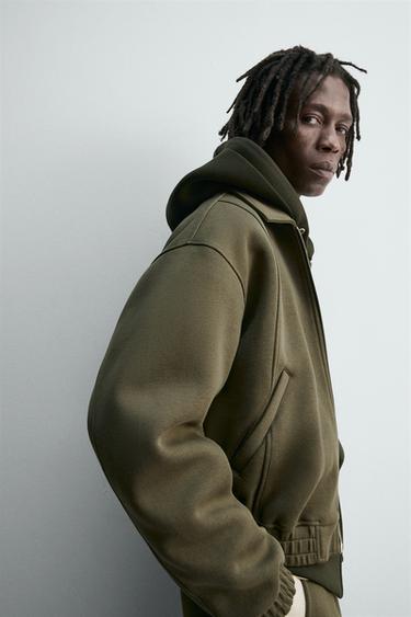 BLOUSON COUPE BOXY EFFET NÉOPRÈNE - Vert olive de Zara - Image 5