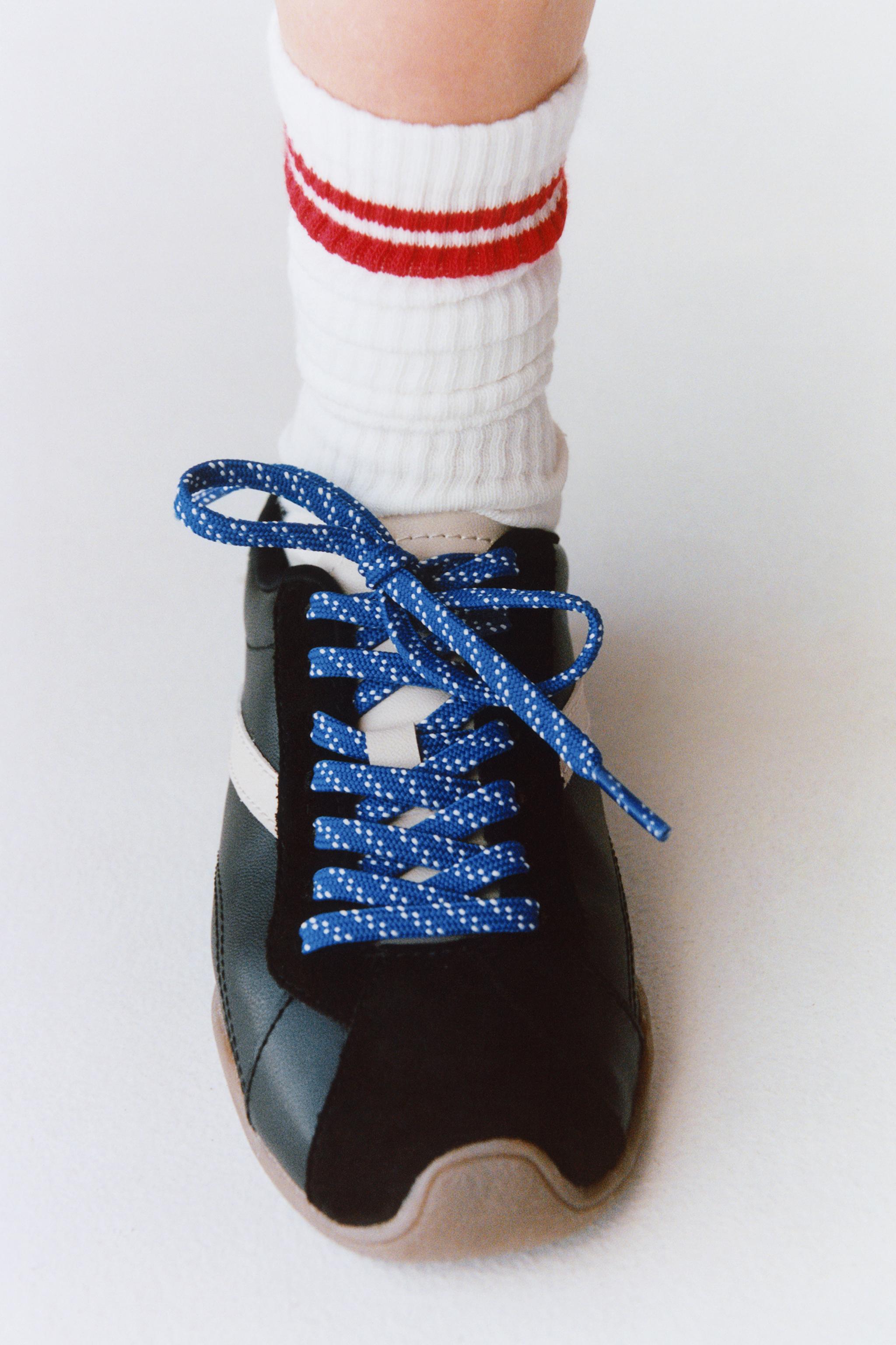 RETRO CONTRAST SNEAKERS — Black