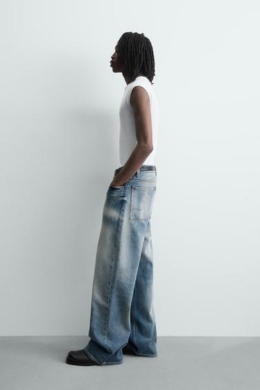 JEANS FLARE FIT - Azul de Zara