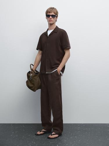 Chemise manches courtes lin - Marron de Zara