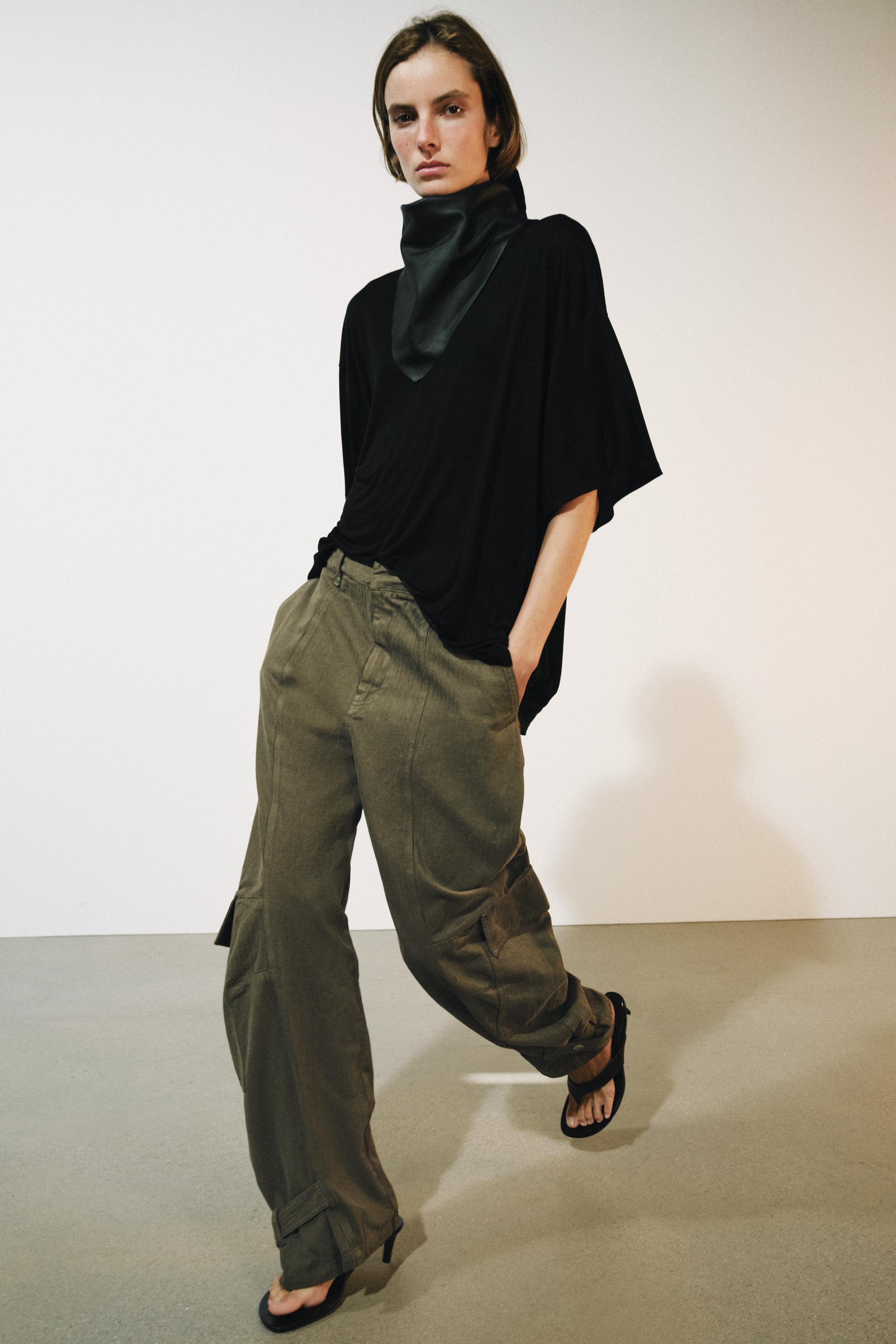 SHORT SLEEVE OVERSIZE T-SHIRT — Black