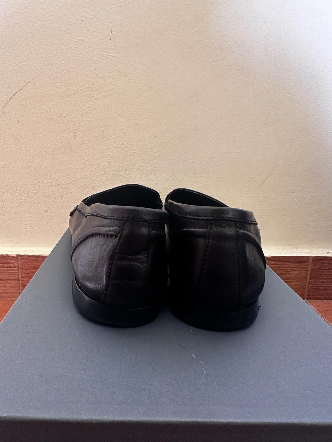 SPLIT LEATHER LOAFERS WITH CHAIN DETAIL - Image 6