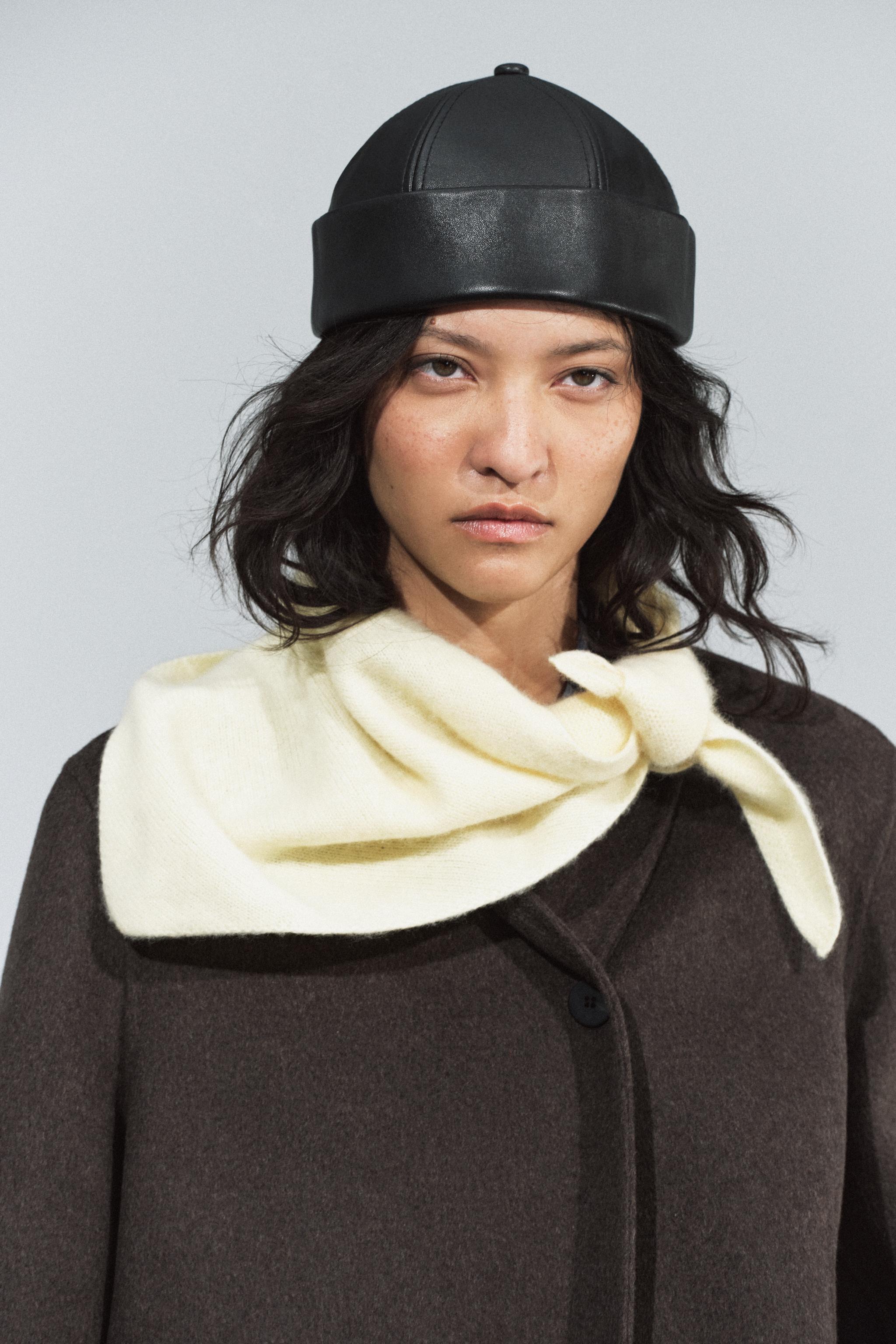 100% LEATHER HAT WITH TURNED-UP HEM